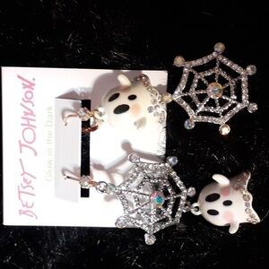 BETSEY JOHNSON EARRINGS!  (Authentic)